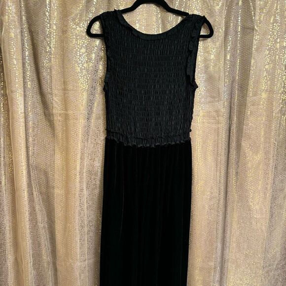 Max Studio London Georgette Black Smocked Velvet Goth Maxi Dress Med - Picture 6 of 10